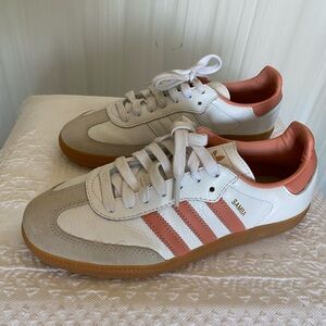 Adidas Samba Leather Sneakers in White and Pink/Peach Size 6.5
